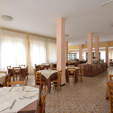 Hotel Attico Chianciano Terme Eksteriør bilde