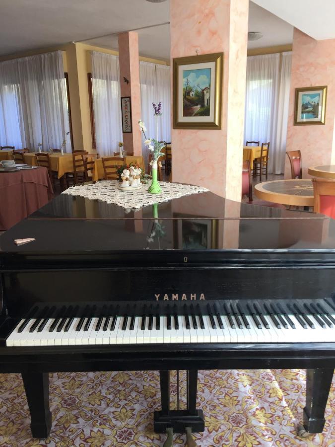 Hotel Attico Chianciano Terme Eksteriør bilde