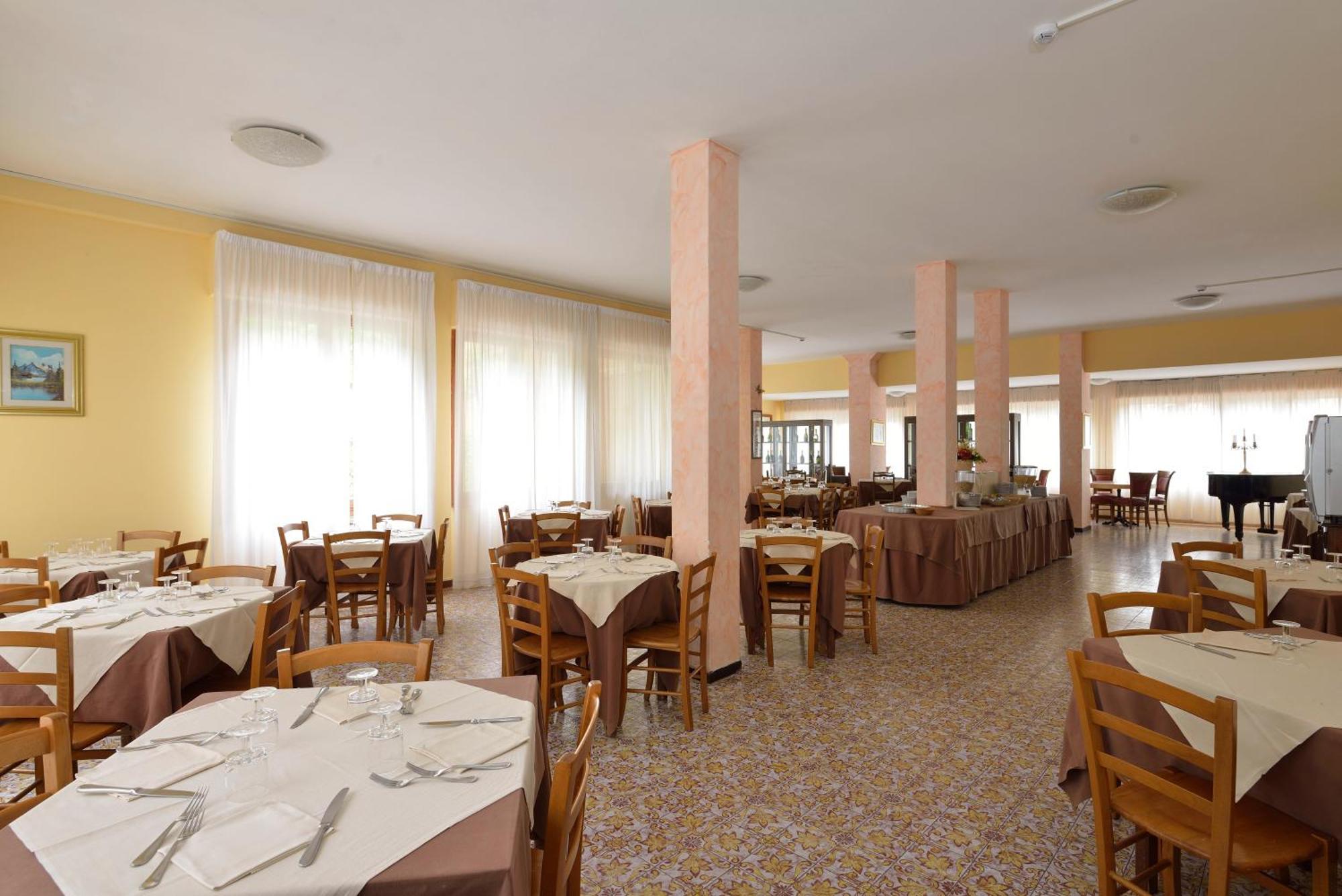 Hotel Attico Chianciano Terme Eksteriør bilde