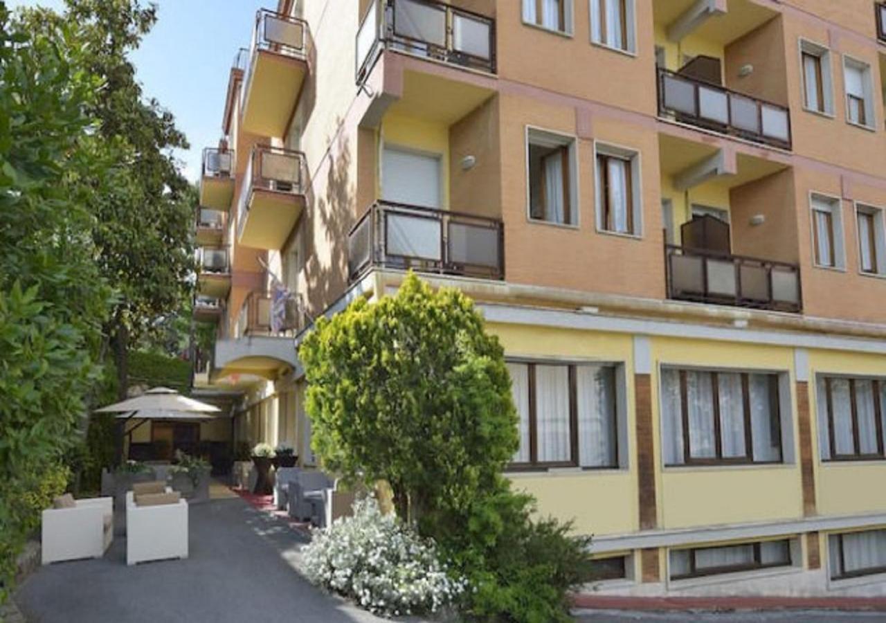 Hotel Attico Chianciano Terme Eksteriør bilde